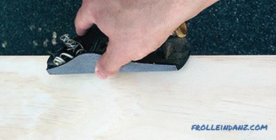 Як зробити ліжко своїми руками з дерева