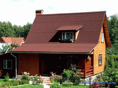 Що краще металочерепиця або ондулін для даху приватного будинку