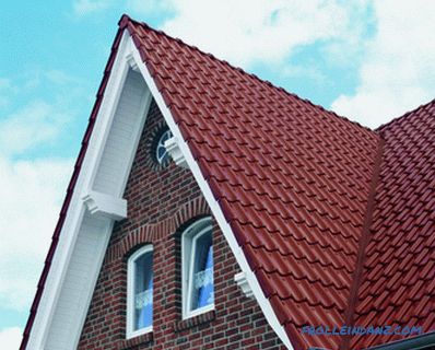 Що краще металочерепиця або ондулін для даху приватного будинку